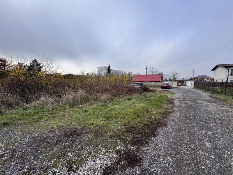 Ilfov Teren deosebit in Branesti sat Pasarea !