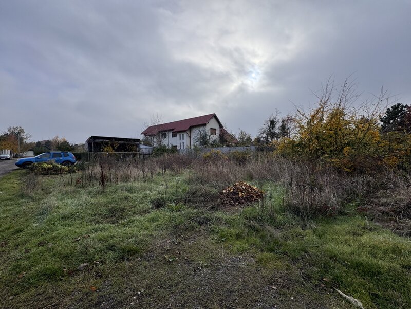 Ilfov Teren deosebit in Branesti sat Pasarea !