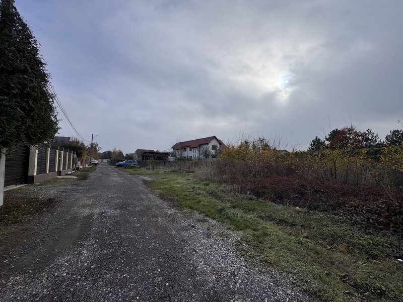 Ilfov Teren deosebit in Branesti sat Pasarea !